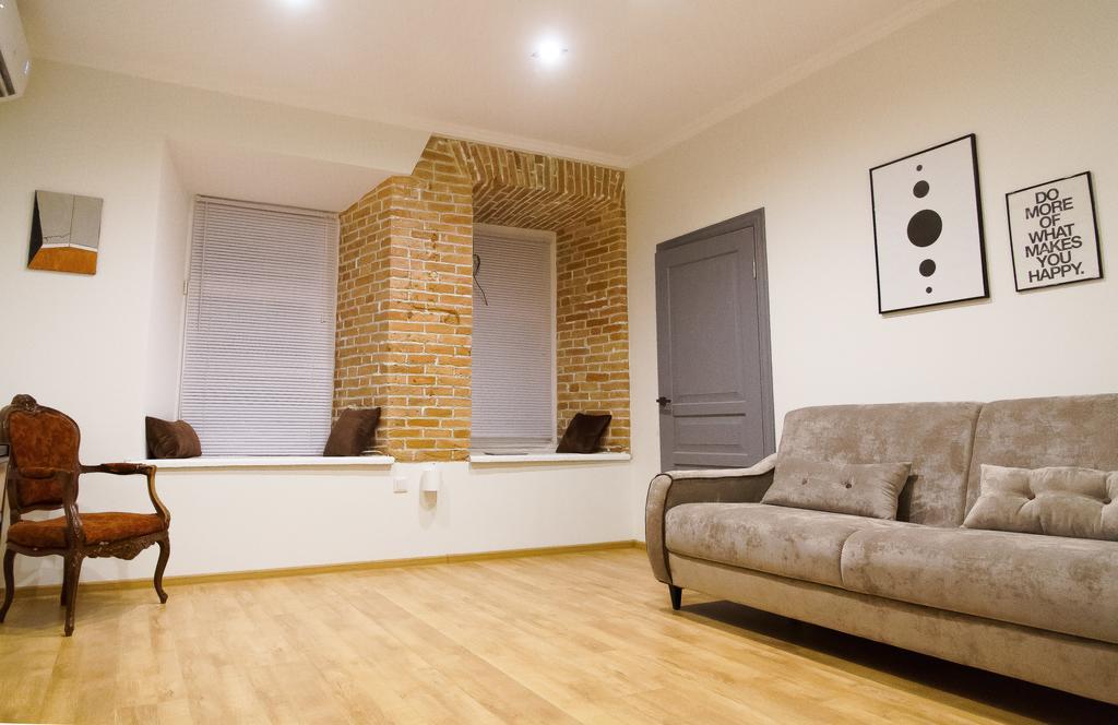 Apartment In The Center Of Odessa Kültér fotó